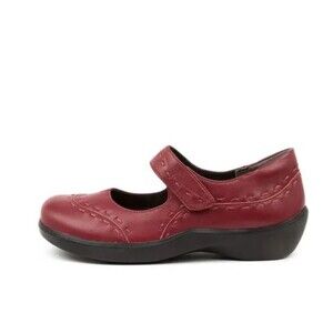 Ziera Gummibear Women’s Mary Jane Comfort Shoe size 40/ 9.5 Pinot Leather